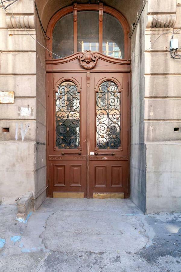Cozy Studios On Freedom Square Тбилиси Екстериор снимка